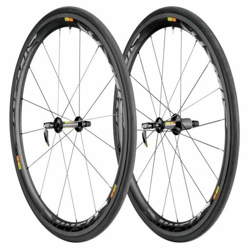 Paire De Roues MAVIC COSMIC CARBON T40 + Boyaux Yksion Pro 700x23 -Vélos Sales 2022 paire de roues mavic cosmic carbon t40 boyaux yksion pro 700x23 1