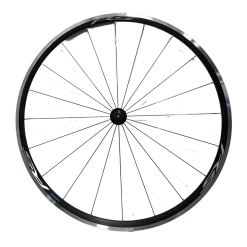 ROUE AV 700 SHIMANO RS100